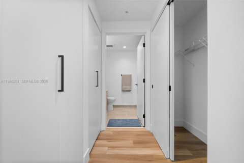 Apartment in Miami, Florida 37.16 sq.m. № 2002585 - photo 20