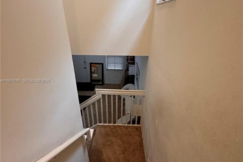 Снять в аренду таунхаус в Майами, Флорида 3 спальни, 179.86м2, № 2005999 - фото 23