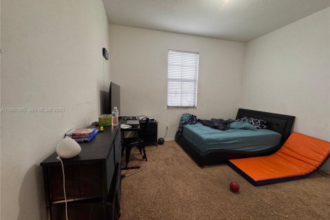 Снять в аренду таунхаус в Майами, Флорида 3 спальни, 179.86м2, № 2005999 - фото 8