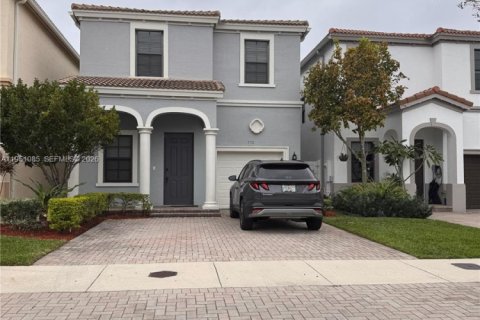 Снять в аренду таунхаус в Майами, Флорида 3 спальни, 179.86м2, № 2005999 - фото 27