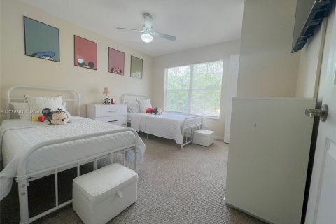 Купить таунхаус в Киссимми, Флорида 4 спальни, № 1985119 - фото 5