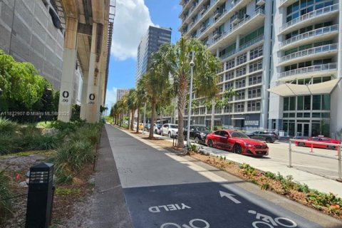 Copropriété à vendre à Miami, Floride: 2 chambres, 103.4 m2 № 2015499 - photo 27