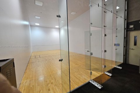 Copropriété à vendre à Miami, Floride: 2 chambres, 103.4 m2 № 2015499 - photo 15