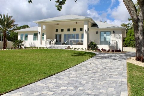 Casa en alquiler en Edgewater, Florida, 3 dormitorios, 176.42 m2 № 1776667 - foto 1