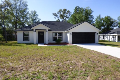 Casa en Citrus Springs, Florida 3 dormitorios, 129.41 m2 № 2156632