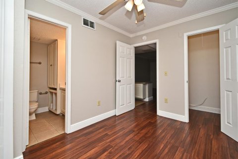 Condo in Altamonte Springs, Florida, 1 bedroom  № 1815115 - photo 18