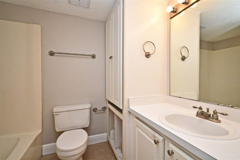 Condo in Altamonte Springs, Florida, 1 bedroom  № 1815115 - photo 23