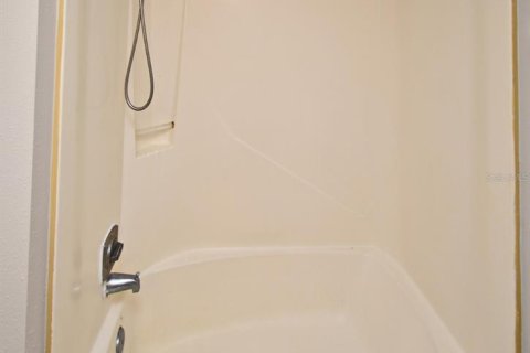Condo in Altamonte Springs, Florida, 1 bedroom  № 1815115 - photo 24