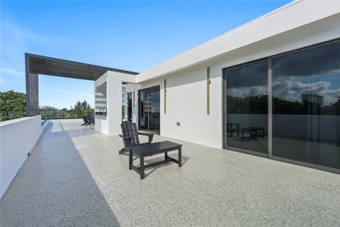 Villa ou maison à vendre à Fort Lauderdale, Floride: 5 chambres № 2001588 - photo 17