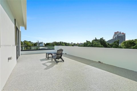 Villa ou maison à vendre à Fort Lauderdale, Floride: 5 chambres № 2001588 - photo 16