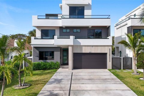 Villa ou maison à Fort Lauderdale, Floride 5 chambres № 2001588