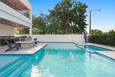 Villa ou maison à vendre à Fort Lauderdale, Floride: 5 chambres № 2001588 - photo 11