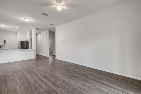 Condo in Edgewater, Florida, 2 bedrooms  № 1547181 - photo 11