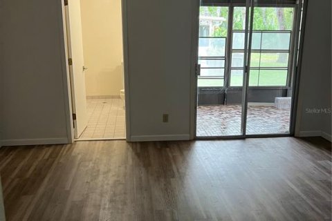 Condo in Port Orange, Florida, 2 bedrooms  № 1807250 - photo 15