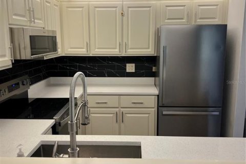 Condo in Port Orange, Florida, 2 bedrooms  № 1807250 - photo 3