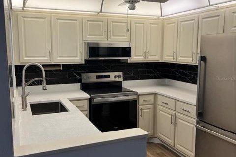 Condo in Port Orange, Florida, 2 bedrooms  № 1807250 - photo 5