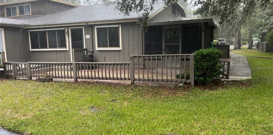 Condo in Port Orange, Florida, 2 bedrooms № 1807250