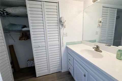 Снять в аренду кондоминиум в Трежер-Айленд, Флорида 37.63м2, № 2101036 - фото 15