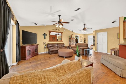 Casa en venta en Anthony, Florida, 3 dormitorios, 181.53 m2 № 2385911 - foto 5