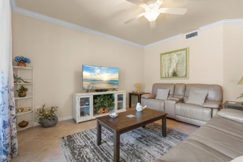 Condo in Bradenton, Florida, 2 bedrooms  № 1427673 - photo 18