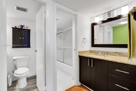Condominio en venta en Aventura, Florida, 1 dormitorio, 84.82 m2 № 1860600 - foto 17