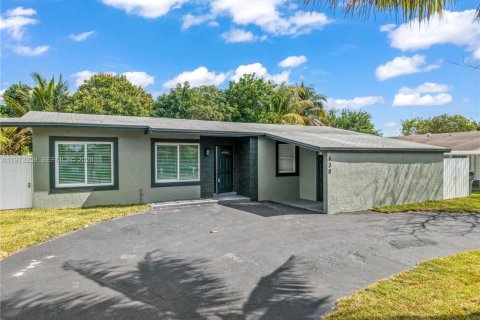 Villa ou maison à louer à Fort Lauderdale, Floride: 3 chambres, 136.29 m2 № 2033943 - photo 22