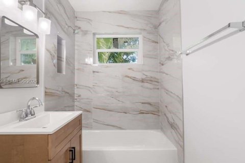 Villa ou maison à louer à Fort Lauderdale, Floride: 3 chambres, 136.29 m2 № 2033943 - photo 7