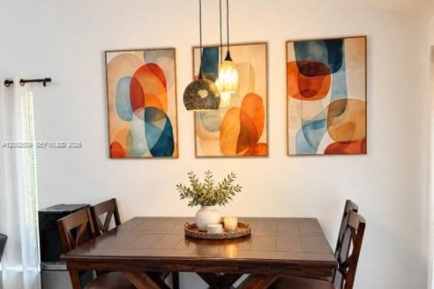 Casa en venta en Miami, Florida, 3 dormitorios, 158.58 m2 № 2386908 - foto 8