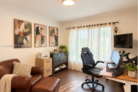Casa en venta en Miami, Florida, 3 dormitorios, 158.58 m2 № 2386908 - foto 15