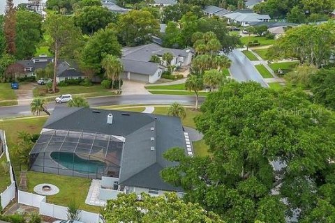 House in Altamonte Springs, Florida 4 bedrooms, 258.36 sq.m. № 2226788 - photo 10