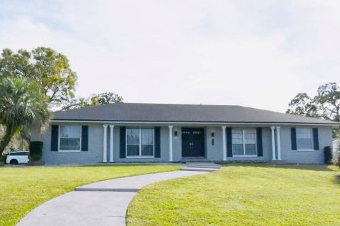 House in Altamonte Springs, Florida 4 bedrooms, 258.36 sq.m. № 2226788