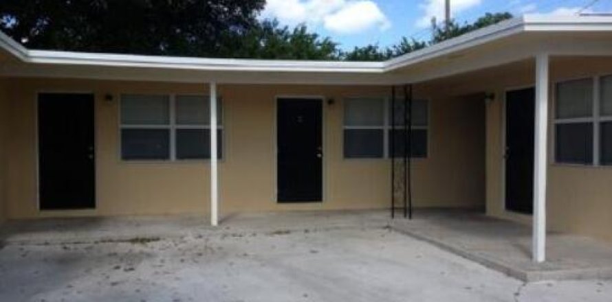 Condominio en Lake Worth, Florida, 1 dormitorio  № 1071179