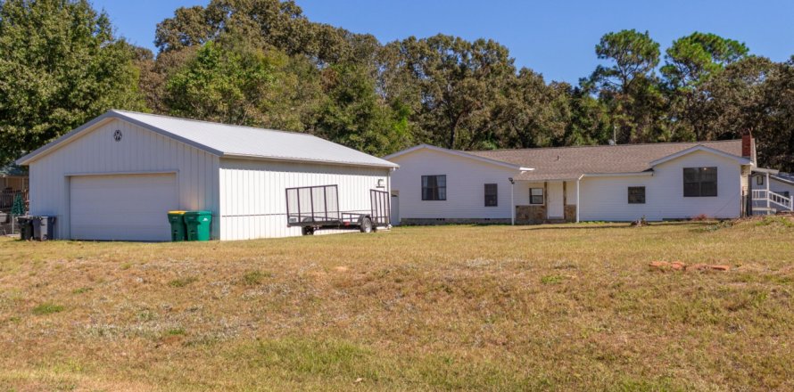 Villa ou maison à Crestview, Floride 4 chambres, 207.36 m2 № 558817