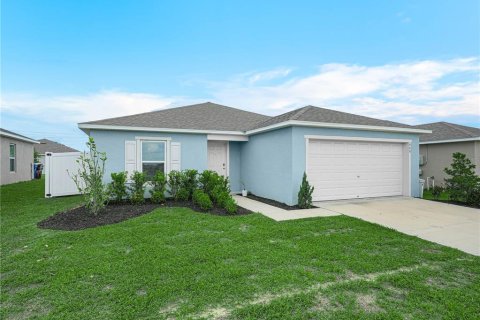 Casa en venta en Haines City, Florida, 4 dormitorios, 166.39 m2 № 1747293 - foto 1