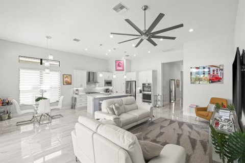 Купить виллу или дом в Паркленд, Флорида 3 комнаты, 182.83м2, № 2085972 - фото 13