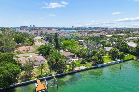 Terreno en venta en Saint Pete Beach, Florida № 2314439 - foto 19