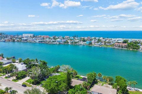 Terreno en venta en Saint Pete Beach, Florida № 2314439 - foto 10