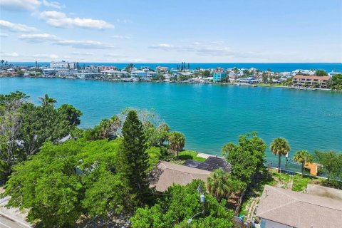 Terreno en venta en Saint Pete Beach, Florida № 2314439 - foto 4