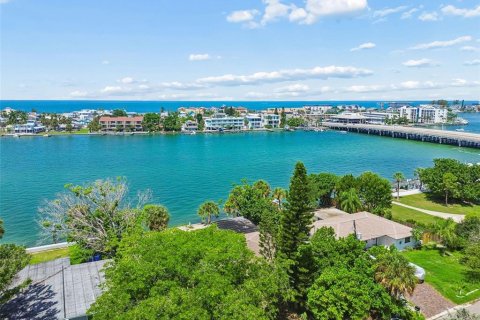 Terreno en venta en Saint Pete Beach, Florida № 2314439 - foto 6