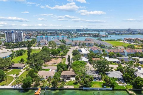 Terreno en venta en Saint Pete Beach, Florida № 2314439 - foto 16