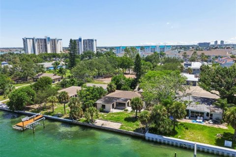 Terreno en venta en Saint Pete Beach, Florida № 2314439 - foto 21