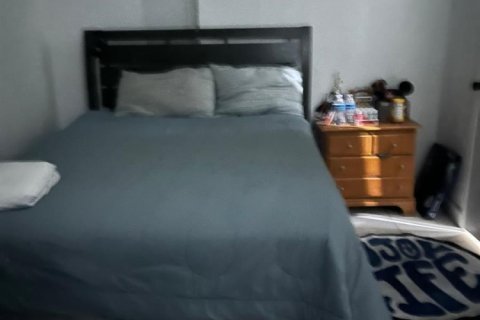 Propiedad comercial en Miami, Florida 1 dormitorio, 135.54 m2 № 2294280