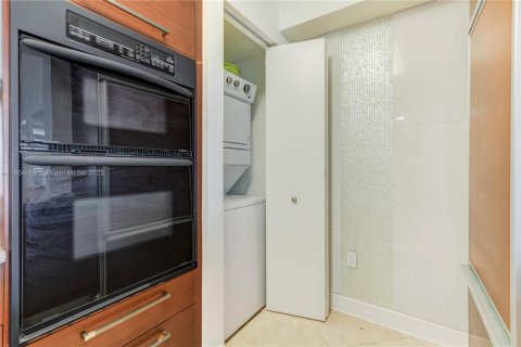 Condominio en venta en Hallandale Beach, Florida, 3 dormitorios, 155.61 m2 № 1739947 - foto 7
