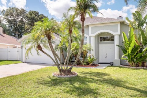 House in Orlando, Florida 3 bedrooms, 155.15 sq.m. № 2423896 - photo 4