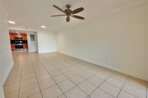 Condo in Miami, Florida, 1 bedroom  № 2340987 - photo 26