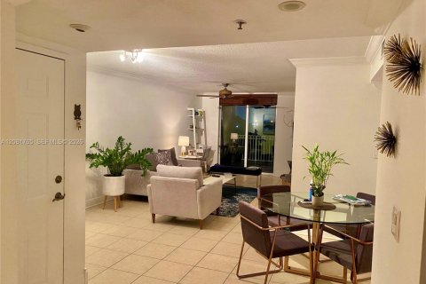 Condo in Miami, Florida, 1 bedroom № 2340987
