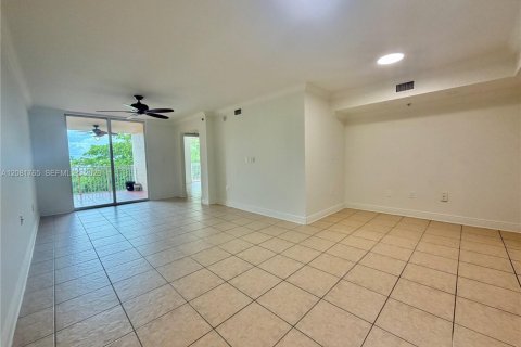Condo in Miami, Florida, 1 bedroom  № 2340987 - photo 10