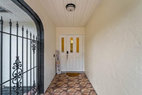 Villa ou maison à vendre à Port Charlotte, Floride: 4 chambres, 198.35 m2 № 2400252 - photo 3