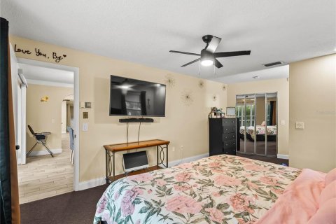 Villa ou maison à vendre à Port Charlotte, Floride: 4 chambres, 198.35 m2 № 2400252 - photo 15