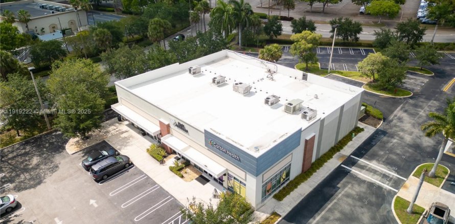 Propiedad comercial en Coral Springs, Florida № 1975110